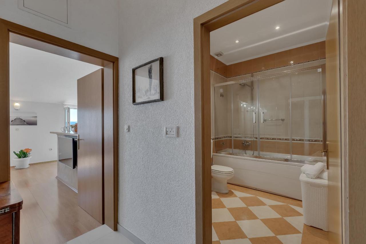 Apartman Sara Baška Voda Exterior foto